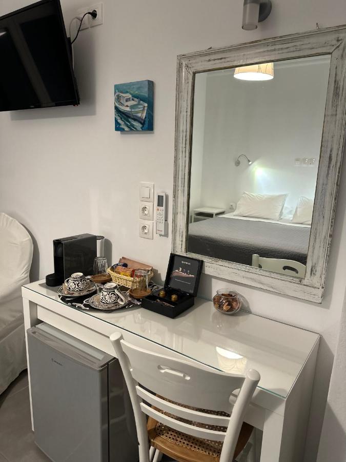 ספצס Kamelia Hotel מראה חיצוני תמונה