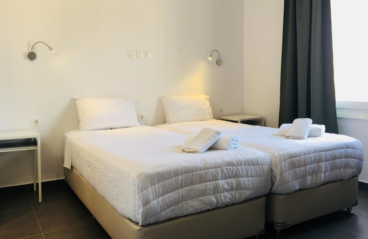 ספצס Kamelia Hotel מראה חיצוני תמונה